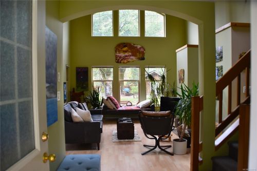 125 Maquinna Ave, Zeballos, BC, V0P2A0 | Card Image
