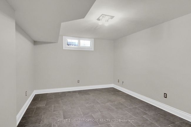 125 Golflinks Dr, House other with 5 bedrooms, 3 bathrooms and 4 parking in Nepean ON | Image 36