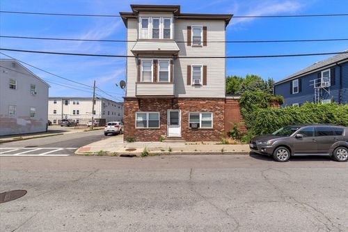 90 Hargraves St, Fall River, MA, 02723-1604 | Card Image