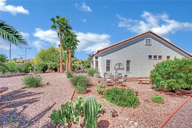 10001 Cresent Creek Dr, House other with 2 bedrooms, 2 bathrooms and null parking in Las Vegas NV | Image 48