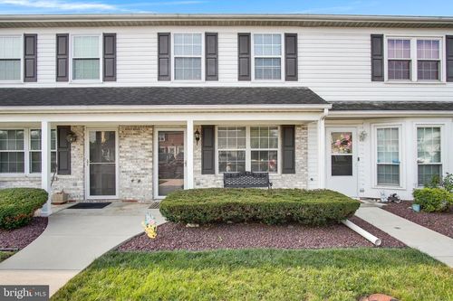 7 Southpoint Dr, Mechanicsburg, PA, 17055-4251 | Card Image