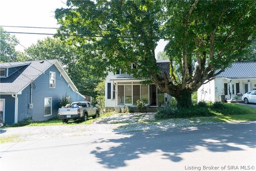819 E Walnut St, Corydon, IN, 47112-1421 | Card Image