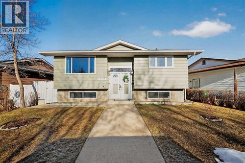 4119 Doverview Dr Se, Calgary, AB, T2B1Z1 | Card Image