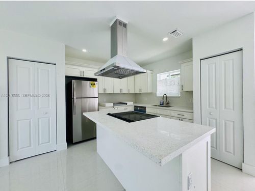 8005-8005 Nw 14th Ct, Miami, FL, 33147-5323 | Card Image