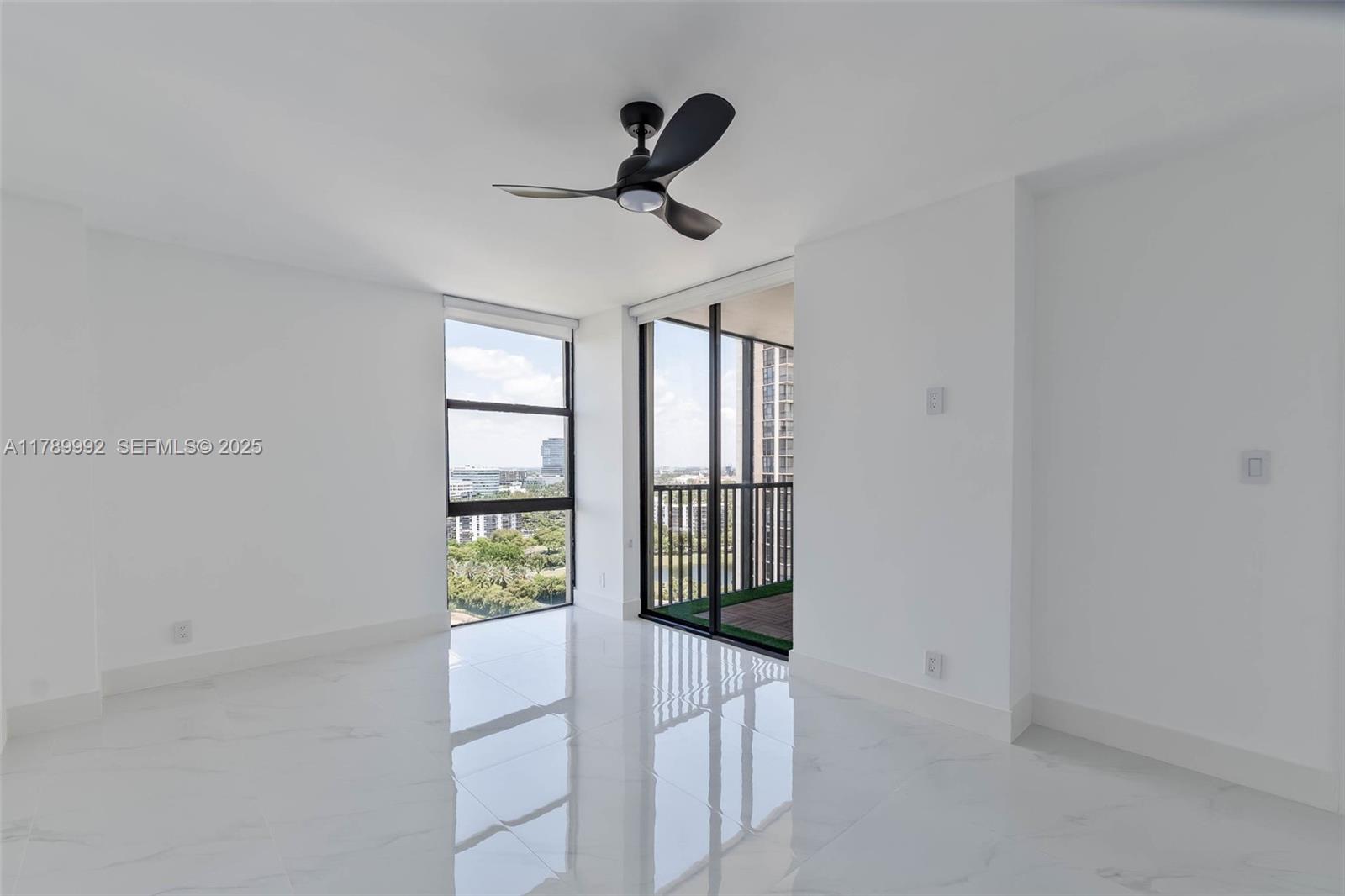 Residential in Aventura 3