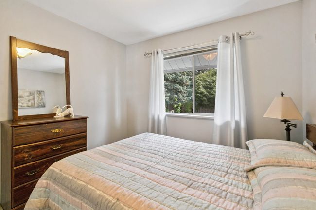 431 Mundy Street, House other with 3 bedrooms, 2 bathrooms and 6 parking in Coquitlam BC | Image 31