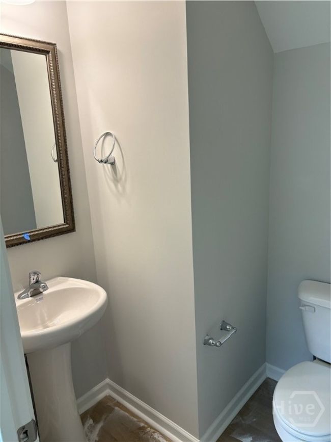 Powder Room downstairs | Image 9