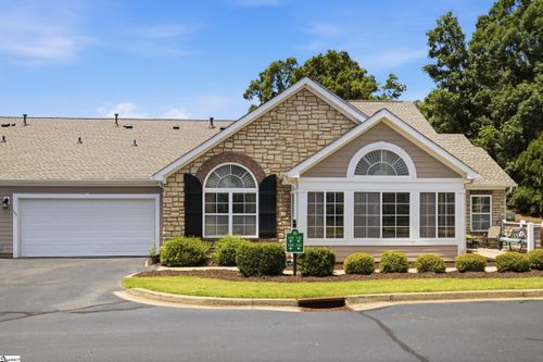 124 Ravines Ln, Spartanburg, SC, 29301-1252 | Card Image