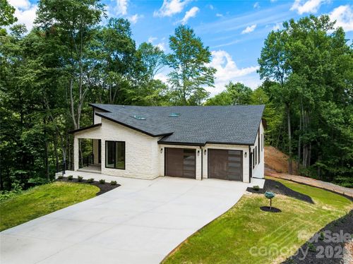 23 Early Spring Way, Leicester, NC, 28748 | Card Image