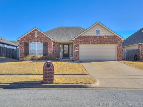 5129 Skylane Pl, Sand Springs, OK, 74063-3002 | Card Image