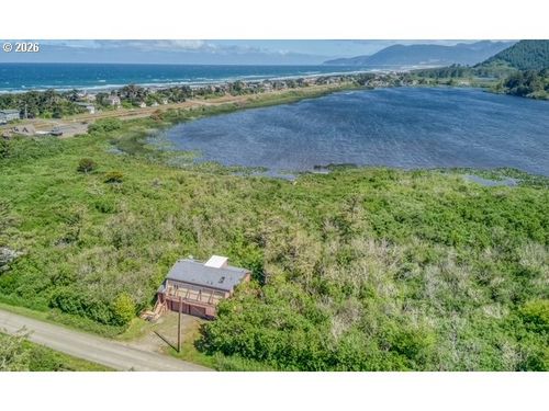 401 N 6th Ave, Rockaway Beach, OR, 97136-9854 | Card Image