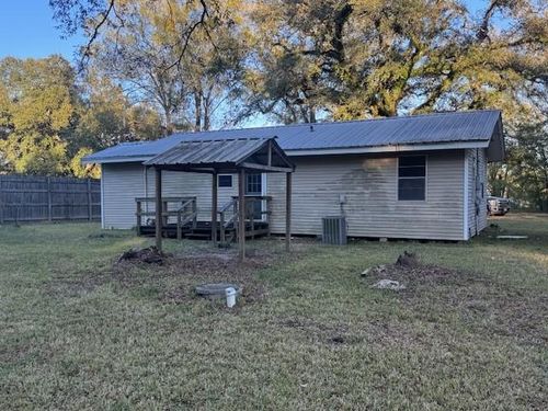 20485 Bud James Ln, Ponchatoula, LA, 70454-5278 | Card Image