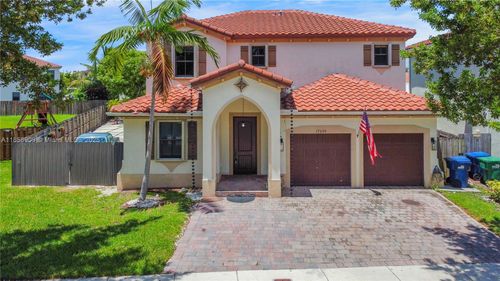 17650 Sw 154th Pl, Miami, FL, 33187-7818 | Card Image