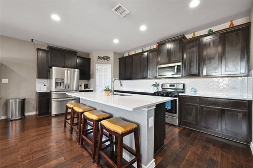 160 Thornless Cir, Buda, TX, 78610-2171 | Card Image