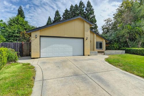 19 Azorean Court, Sacramento, CA, 95833 | Card Image
