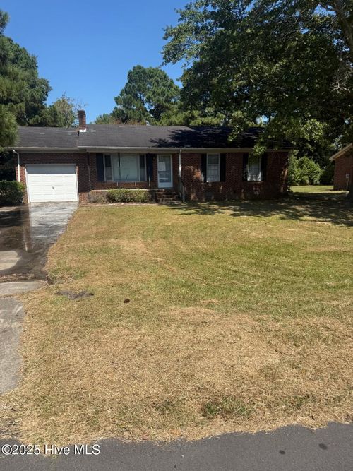 2379 Springhill Rd, Greenville, NC, 27858-8515 | Card Image
