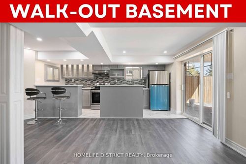 7 Mosely Cres, Ajax, ON, L1Z0M9 | Card Image