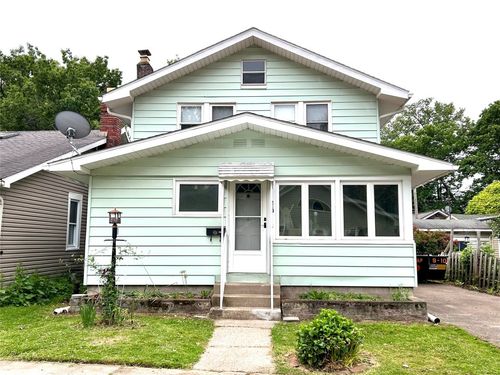210 Blackstone Dr, Erie, PA, 16505-1711 | Card Image