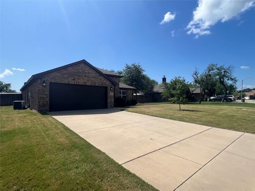 1442 Sun Dance, Stephenville, TX, 76401-4655 | Card Image