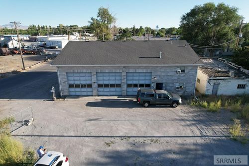 425 S Maple St, Blackfoot, ID, 83221-2637 | Card Image