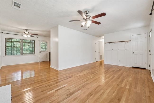 3123 Deshong Dr, House other with 4 bedrooms, 2 bathrooms and 1 parking in Stone Mountain GA | Image 5