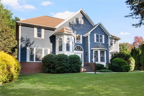 95 Pheasant Dr, East Greenwich, RI, 02818-1383 | Card Image