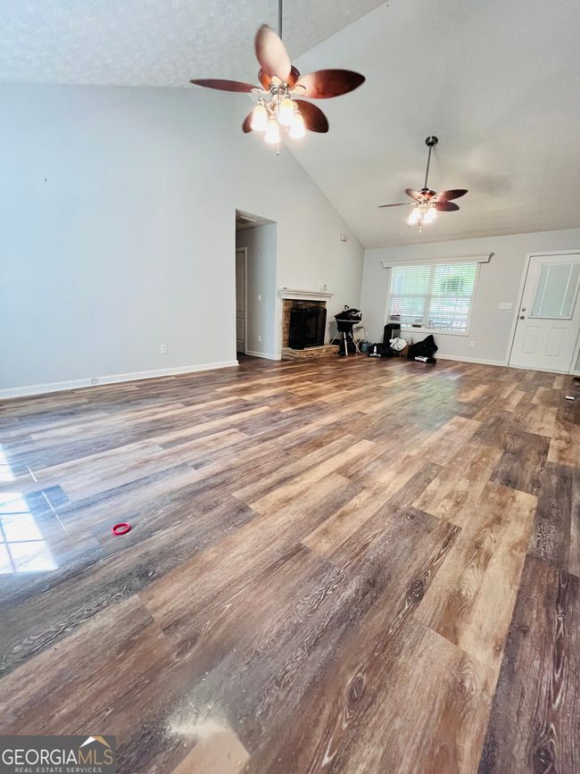 258 Henry Higgins Rd, House other with 3 bedrooms, 2 bathrooms and 3 parking in Jackson GA | Image 4