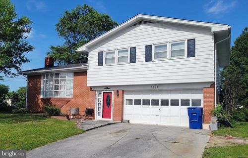 1321 Woodside Ave, FRONT ROYAL, VA, 22630-2846 | Card Image