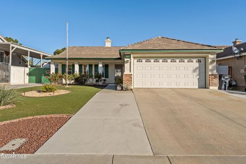 3425 Summer Breeze Ave, Rosamond, CA, 93560-7620 | Card Image