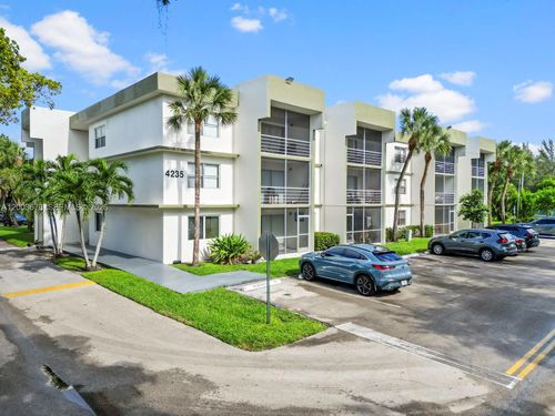 apt-312-4235 University Dr, Sunrise, FL, 33351-6230 | Card Image