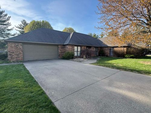 1602 S Eugene Ln, Marion, IL, 62959-1554 | Card Image