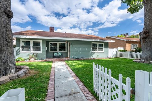 25032 Walnut St, Newhall, CA, 91321-5222 | Card Image
