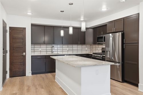 c-308-1044 Blue River Pkwy, SILVERTHORNE, CO, 80498-5338 | Card Image