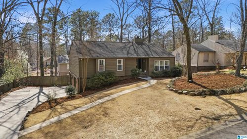 2905 Macalpine Cir, BIRMINGHAM, AL, 35242-4126 | Card Image