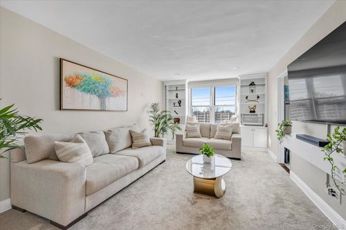 apt-16c-530 Dubois Ave, Valley Stream, NY, 11581-3249 | Card Image