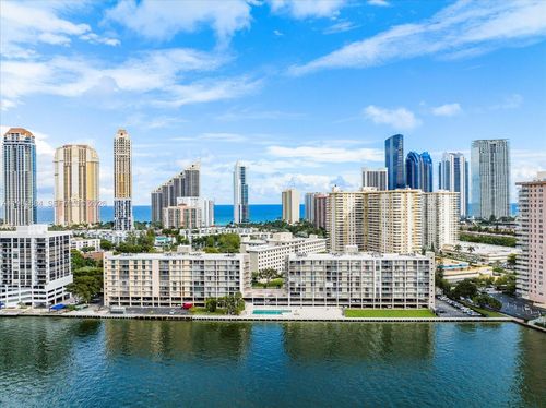 s-707-17500 N Bay Rd, Sunny Isles Beach, FL, 33160-2856 | Card Image