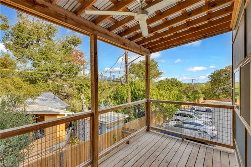 b-1518 Parker Ln, Austin, TX, 78741-2544 | Card Image