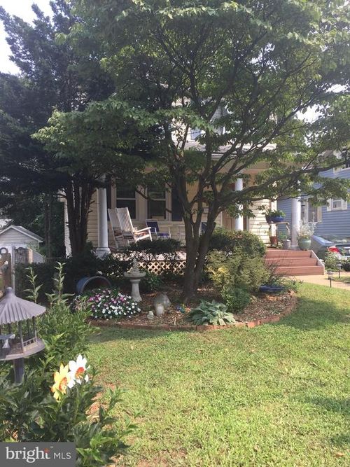20 Locust Ave, ANNAPOLIS, MD, 21401-3326 | Card Image