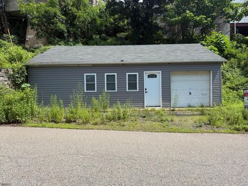 151 Plane St, Boonton Twp, NJ, 07005-1719 | Card Image