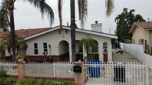 13966 Fox St, San Fernando, CA, 91340-3724 | Card Image