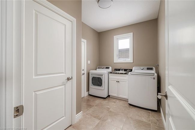 86 Forbes Cres, House other with 5 bedrooms, 3 bathrooms and 6 parking in Listowel ON | Image 23