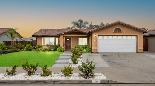 1935 Madison Dr, Madera, CA, 93638-1791 | Card Image