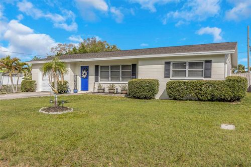 5997 45th Avenue N, KENNETH CITY, FL, 33709 | Card Image