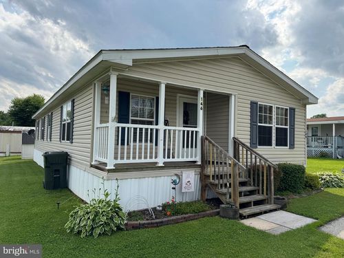 146 Adam Dr, New Oxford, PA, 17350-9224 | Card Image