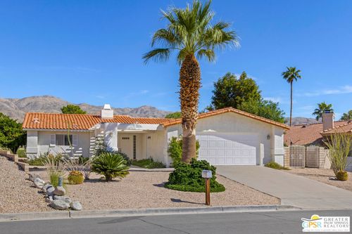 64670 Pinehurst Cir, Desert Hot Springs, CA, 92240-1344 | Card Image