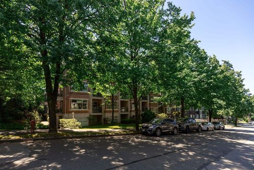206-2388 Triumph St, Vancouver, BC, V5L1L5 | Card Image