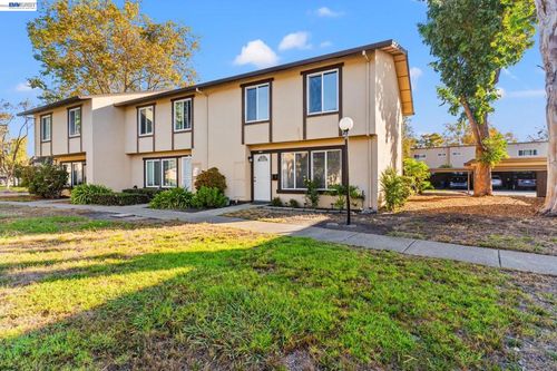 2456 Oliver Dr, Hayward, CA, 94545-4125 | Card Image