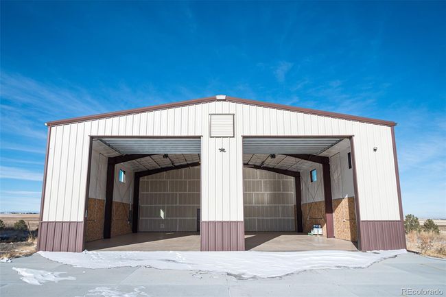 295 S County Road 129, House other with 3 bedrooms, 3 bathrooms and 12 parking in Bennett CO | Image 4