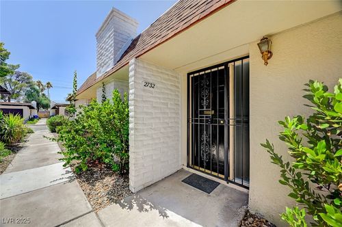 2732 Heritage Court, Las Vegas, NV, 89121 | Card Image