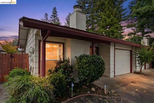 1994 Zinfandel Dr, Rancho Cordova, CA, 95670-2855 | Card Image